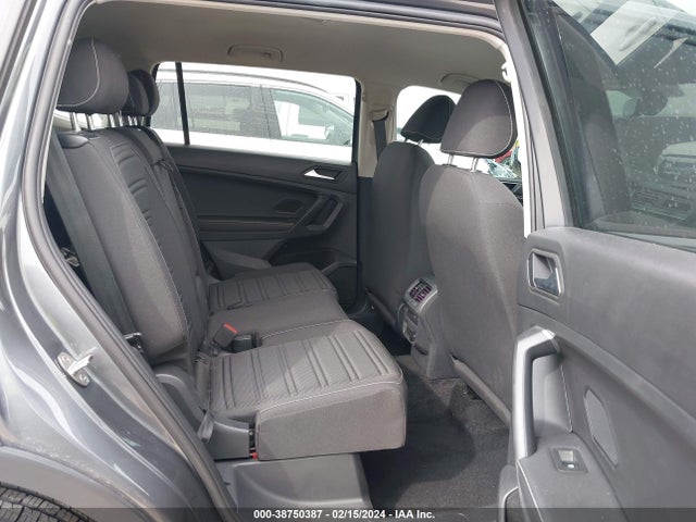 3VVRB7AX4PM044582 Volkswagen Tiguan 2.0t S
