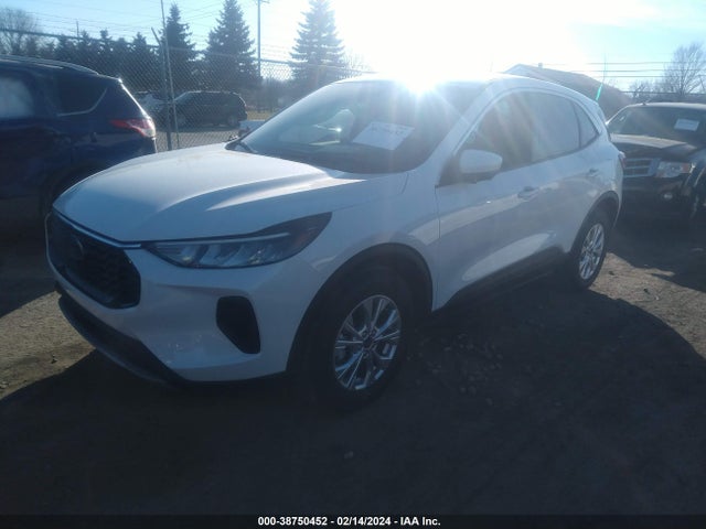 Ford Escape Active 2023 1FMCU9GN9PUA51972 Image 2