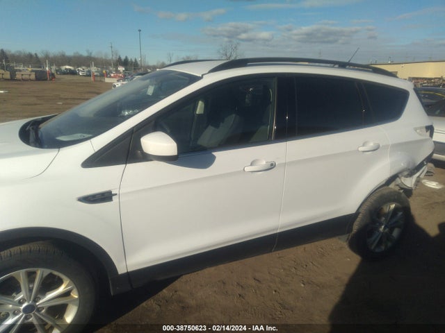 Ford ESCAPE SE 2018 1FMCU9GD2JUC04660 Image 15