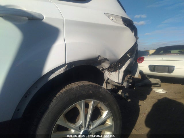 Ford ESCAPE SE 2018 1FMCU9GD2JUC04660 Image 18
