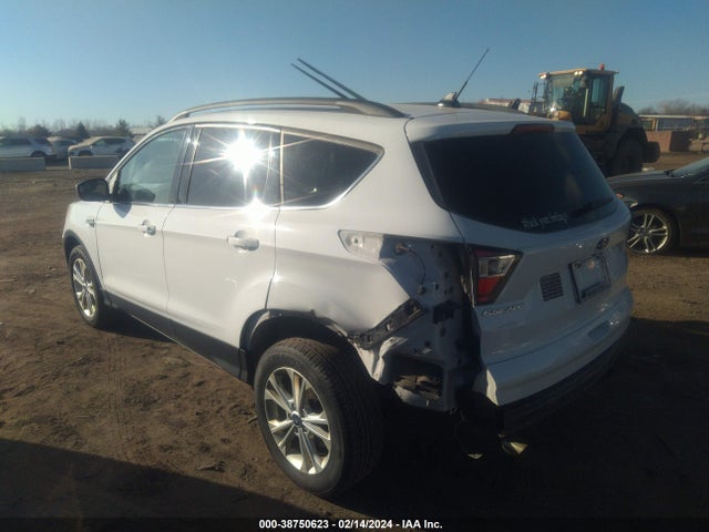 Ford ESCAPE SE 2018 1FMCU9GD2JUC04660 Image 3