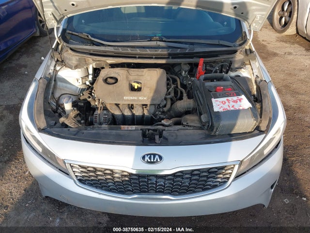 KIA FORTE LX 2018 3KPFL4A70JE183316 Image 10