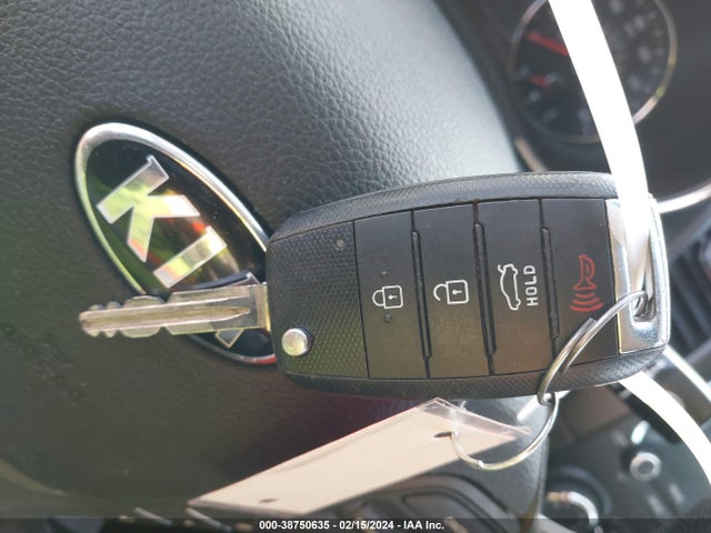 KIA FORTE LX 2018 3KPFL4A70JE183316 Image 11