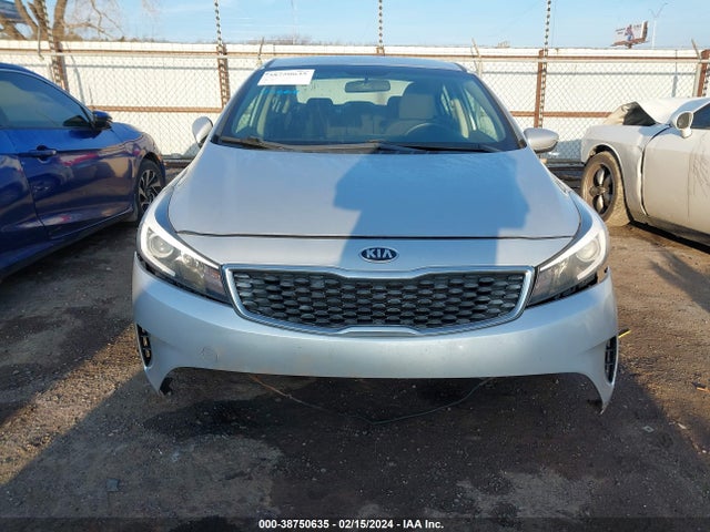 KIA FORTE LX 2018 3KPFL4A70JE183316 Image 13