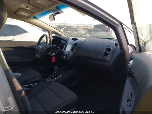 KIA FORTE LX 2018 3KPFL4A70JE183316 Image 5