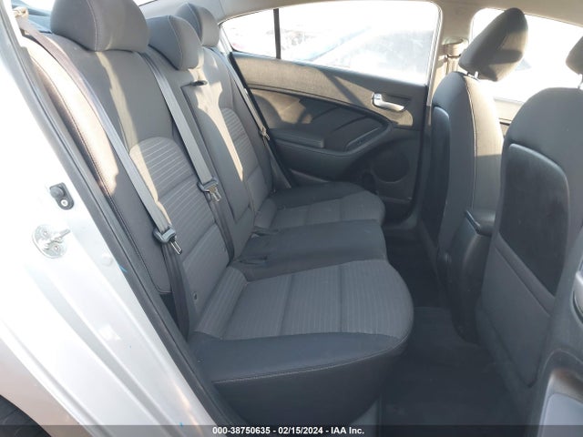 KIA FORTE LX 2018 3KPFL4A70JE183316 Image 8