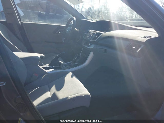 2013 HONDA ACCORD LX VIN: 1HGCR2F30DA009038