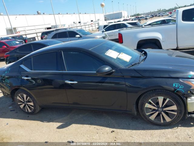1N4BL4DV2KC112724 Nissan Altima 2.5 Sv