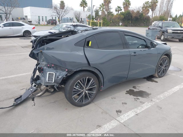 JTDACAAUXP3013866 Toyota Prius Limited