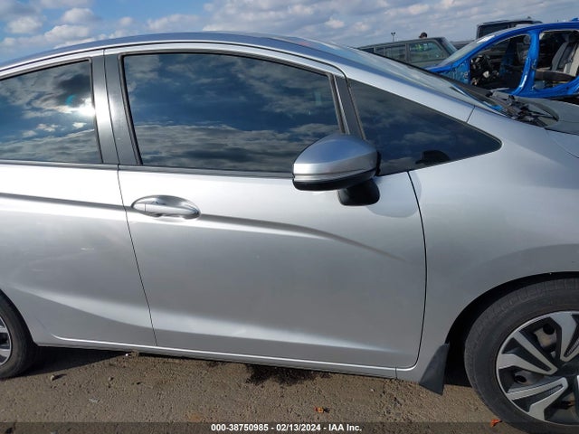 Honda FIT LX 2015 3HGGK5H5XFM711959 Image 14