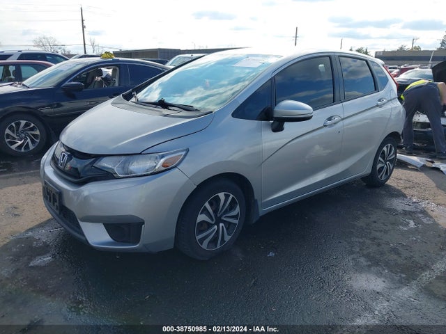 Honda FIT LX 2015 3HGGK5H5XFM711959 Image 2