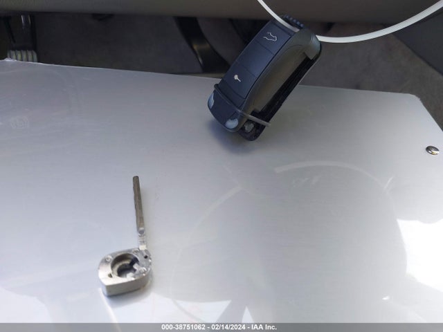 2004 PORSCHE CAYENNE WP1AB29P94LA62333 Photo 10