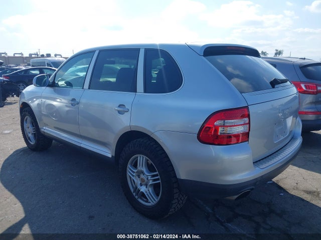 2004 PORSCHE CAYENNE WP1AB29P94LA62333 Photo 2