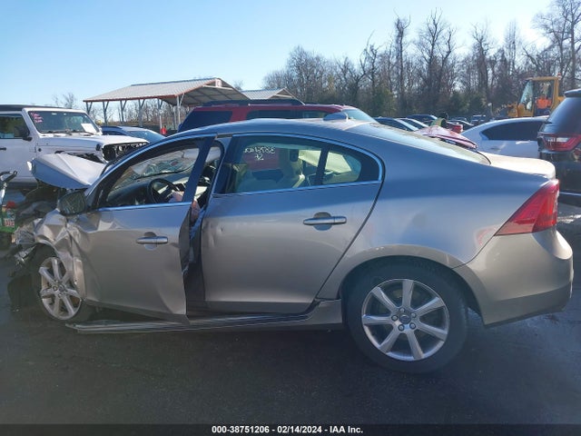Volvo S60 T5 Drive-e Premier 2016 YV126MFK1G2403145 Image 15
