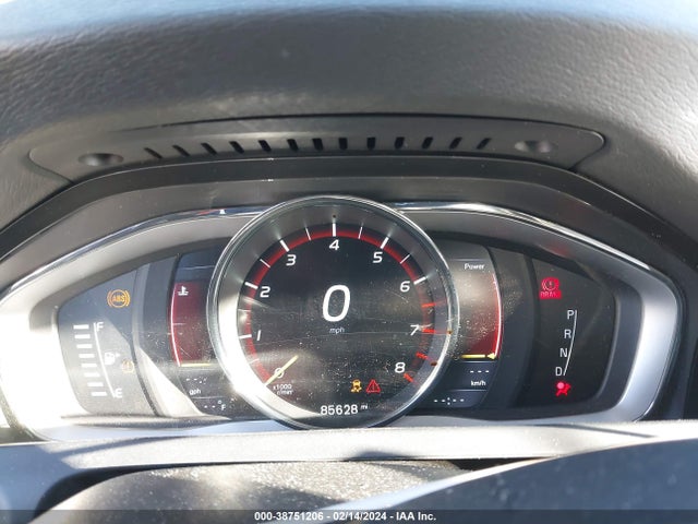 Volvo S60 T5 Drive-e Premier 2016 YV126MFK1G2403145 Image 7