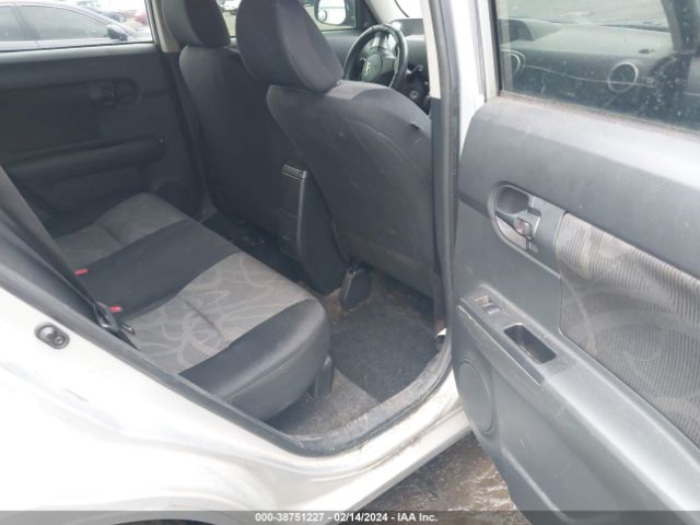 JTLZE4FE8FJ069822 Scion XB
