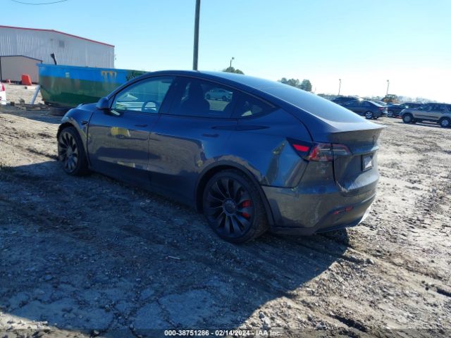 2023 TESLA MODEL Y 7SAYGDEF2PF696734 Photo 2