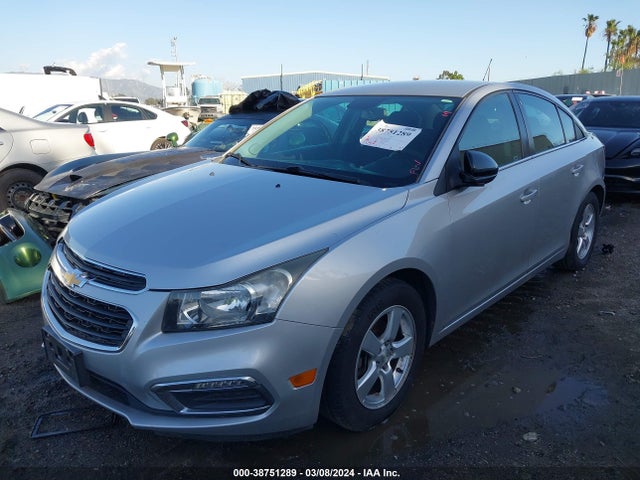 Chevrolet Cruze 1lt Auto 2015 1G1PC5SB3F7246874 Image 2