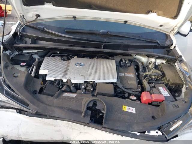Toyota Prius Two 2016 JTDKBRFU4G3021766 Image 10