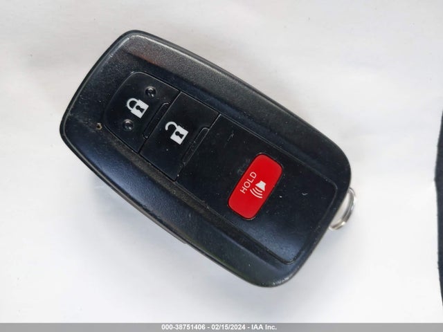 Toyota Prius Two 2016 JTDKBRFU4G3021766 Image 11