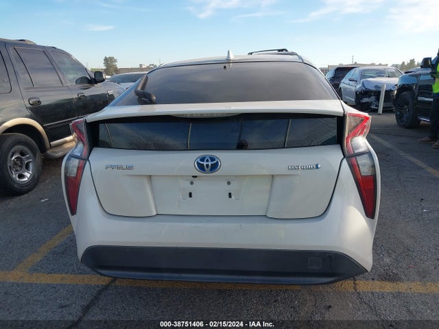 Toyota Prius Two 2016 JTDKBRFU4G3021766 Image 16