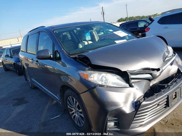 2018 5TDYZ3DC6JS965880 main image