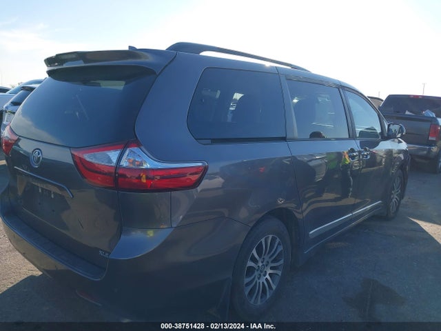 Toyota Sienna Xle 8 Passenger 2018 5TDYZ3DC6JS965880 Image 4
