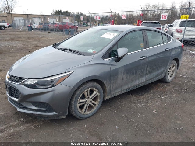 Chevrolet Cruze Lt Auto 2018 1G1BE5SM4J7128931 Image 2