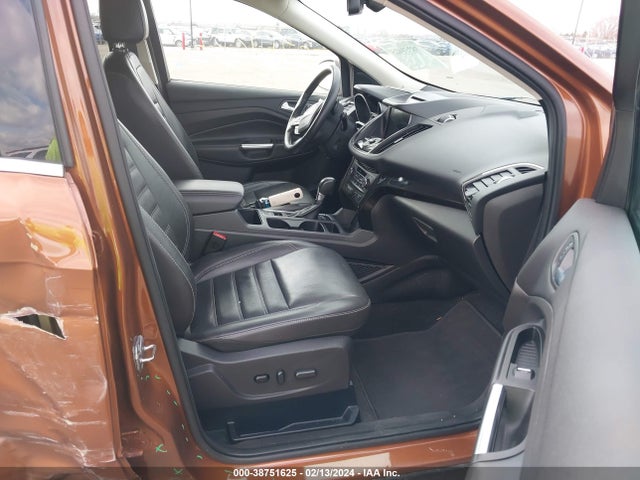 Ford Escape Titanium 2017 1FMCU9J90HUA64378 Image 5