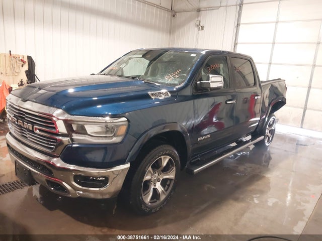 RAM 1500 Laramie  4x4 5'7 Box 2022 1C6SRFJT3NN262283 Image 2