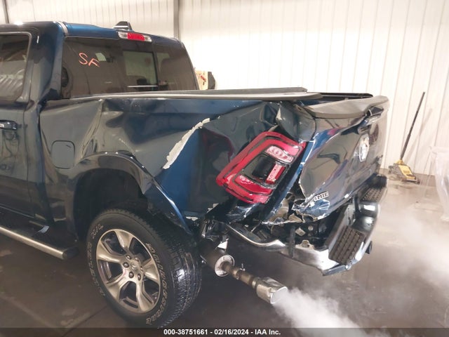 RAM 1500 Laramie  4x4 5'7 Box 2022 1C6SRFJT3NN262283 Image 6