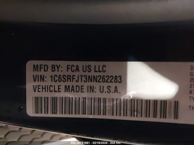 RAM 1500 Laramie  4x4 5'7 Box 2022 1C6SRFJT3NN262283 Image 9