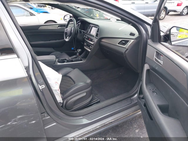 Hyundai Sonata Sport 2019 5NPE34AF7KH753540 Image 5