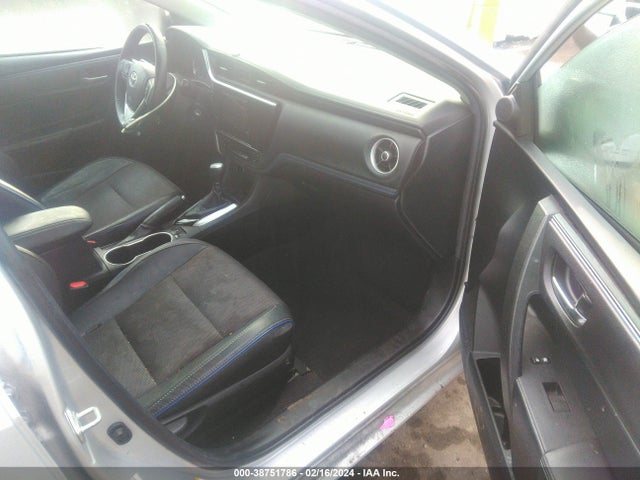 Toyota COROLLA SE 2018 2T1BURHE7JC079045 Image 5