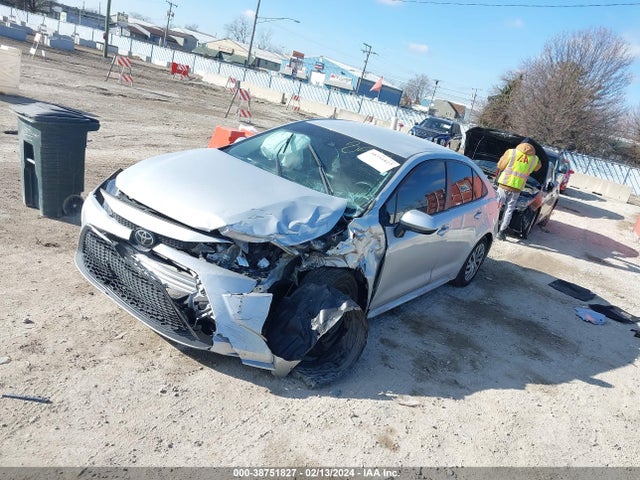 Toyota COROLLA LE 2021 5YFEPMAE5MP248548 Image 2