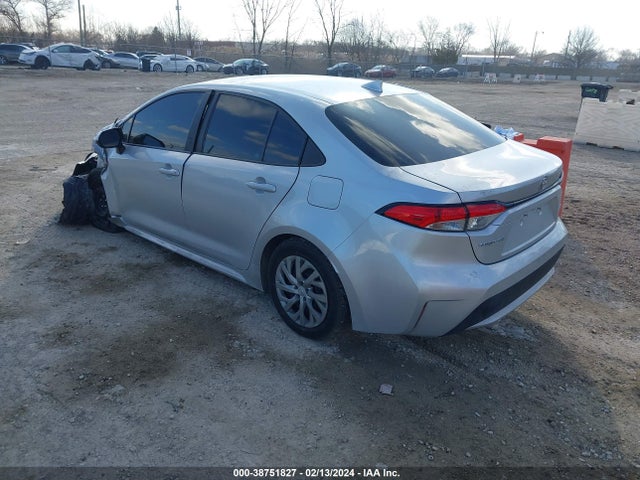 Toyota COROLLA LE 2021 5YFEPMAE5MP248548 Image 3