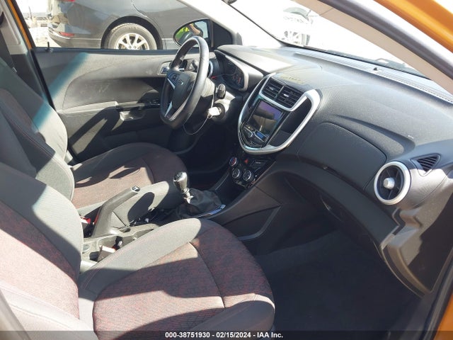 1G1JC6SB6J4114178 Chevrolet Sonic Lt Manual