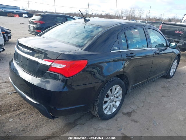 1C3CCBBB7EN128507 Chrysler 200 Touring