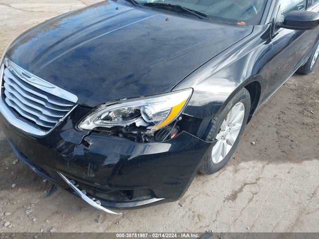 1C3CCBBB7EN128507 Chrysler 200 Touring