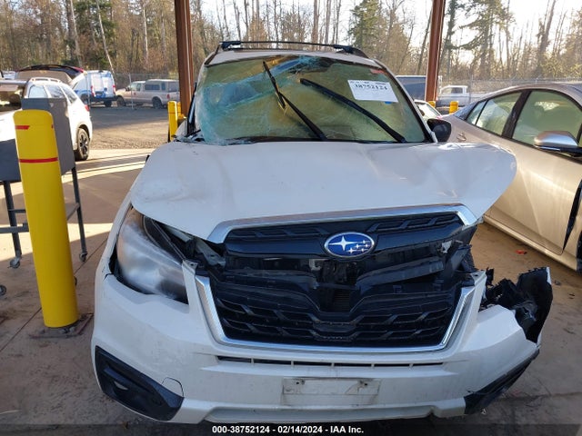 Subaru Forester 2.5i Premium 2018 JF2SJAEC1JH462781 Image 12