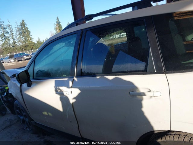Subaru Forester 2.5i Premium 2018 JF2SJAEC1JH462781 Image 14