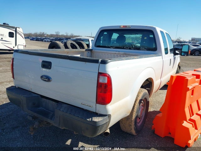 Ford F-250 Xl 2014 1FT7X2A60EEB87324 Image 4