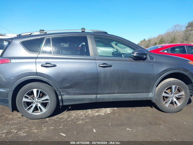 Toyota Rav4 Xle 2017 JTMRFREV7HD218634 Image 13