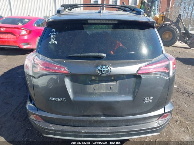 Toyota Rav4 Xle 2017 JTMRFREV7HD218634 Image 16