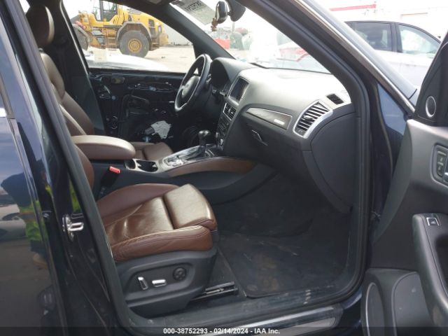 WA1D7AFP6HA050652 Audi Q5 3.0t Premium Plus