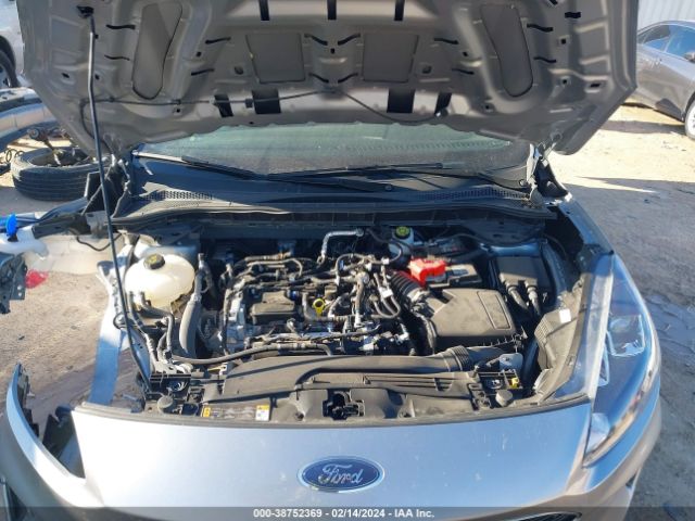1FMCU0G66NUB83055 Ford ESCAPE SE