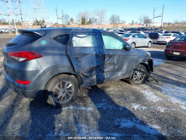 Hyundai TUCSON SE 2016 KM8J23A43GU180736 Image 4