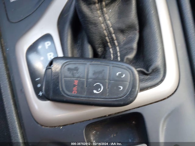 Jeep Cherokee Limited 2015 1C4PJMDB3FW763957 Image 11