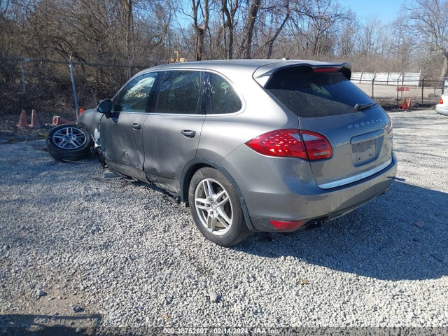 2012 PORSCHE CAYENNE HYBRID WP1AE2A22CLA93302 Photo 2