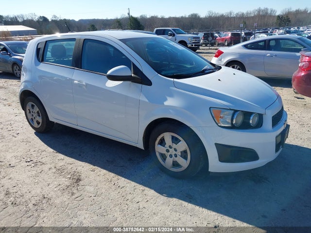 Chevrolet SONIC LS 2015 1G1JA6SH0F4187418 Image 1